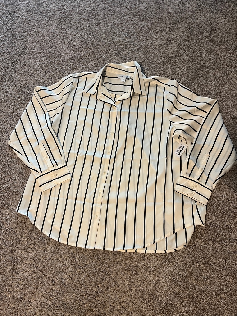 Old Navy The Classic Shirt NWT